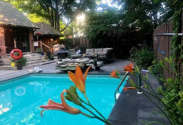 Anneken 1000 Islands B&B Luxury Suites & Spa Brockville Exterior photo